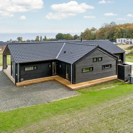 Holiday home Gunborg - 400m From The Sea In Se Jutland By Interhome Sjolund