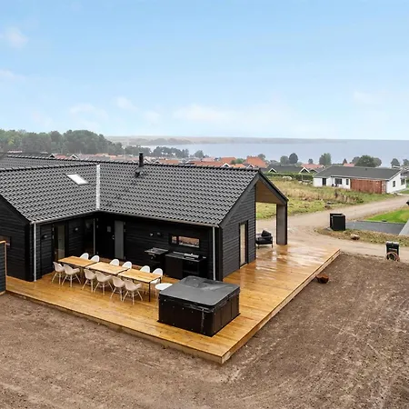 Holiday home Gunborg - 400m From The Sea In Se Jutland By Interhome Sjolund