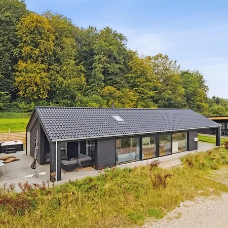 Holiday home Gunborg - 400m From The Sea In Se Jutland By Interhome